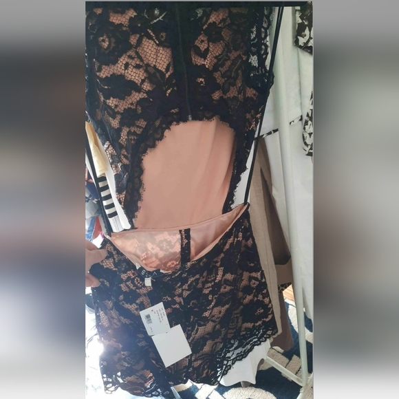 ALEXIS Black Lace nude lined romper open back - Picture 2 of 3